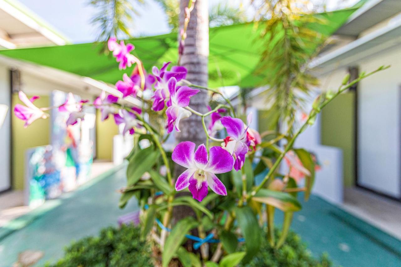 Oyo 450 Rawai Studios Resort Exteriér fotografie